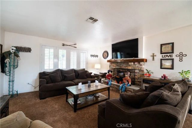 18303 Westlawn Street, Hesperia, CA 92345