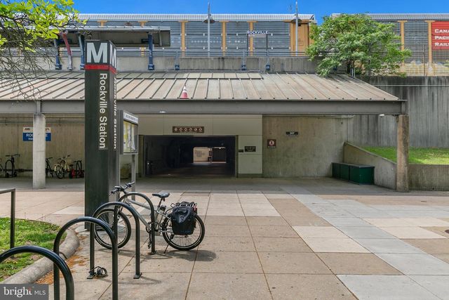 302 HIGHLAND AVE, Rockville, MD 20850