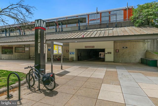 302 HIGHLAND AVE, Rockville, MD 20850