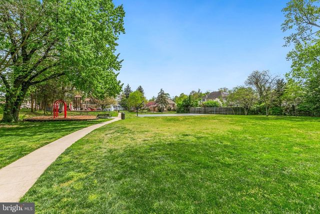 302 HIGHLAND AVE, Rockville, MD 20850