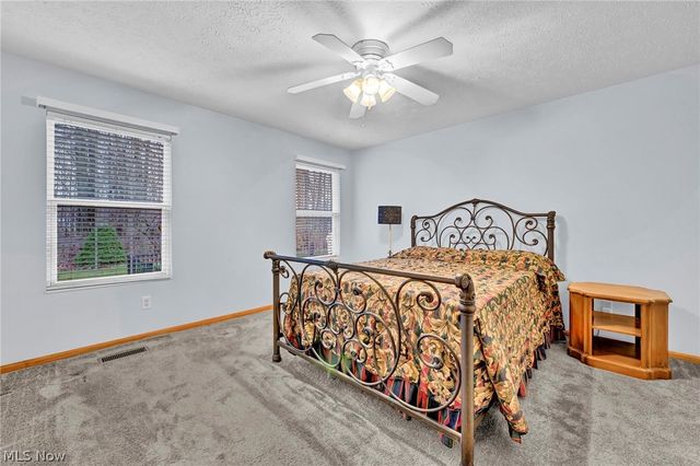 7596 Willow Woods Drive, North Olmsted, OH 44070