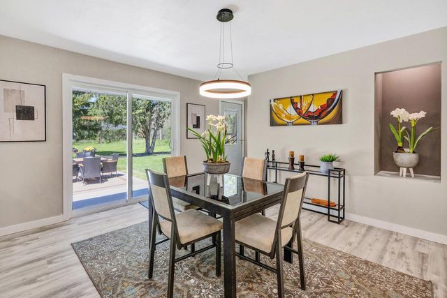 11549 Meadowbrook DRIVE, Mequon, WI 53097