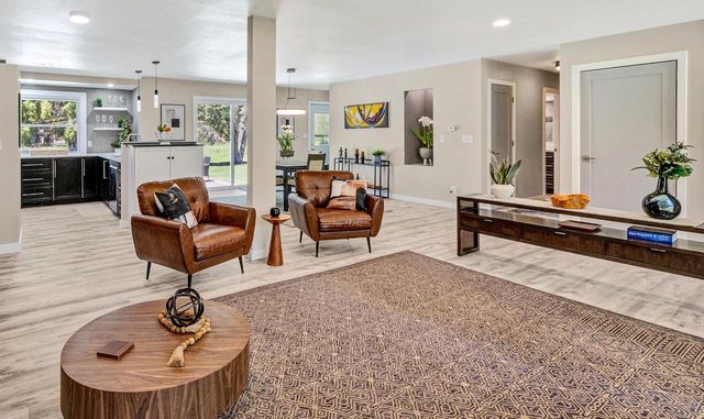 11549 Meadowbrook DRIVE, Mequon, WI 53097