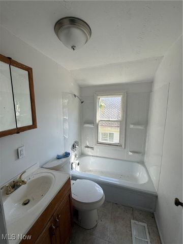 735 Parkwood Drive, Cleveland, OH 44108