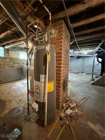 735 Parkwood Drive, Cleveland, OH 44108