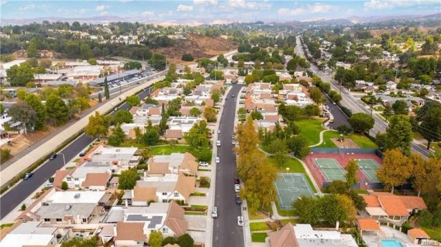 27065 Rio Prado Drive, Valencia, CA 91354