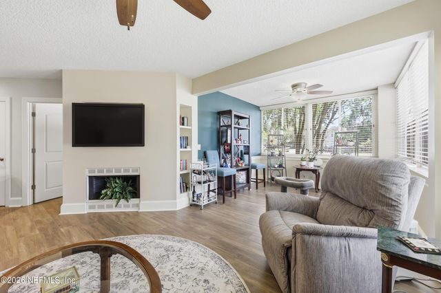 1800 THE GREENS Way 1603, Jacksonville Beach, FL 32250