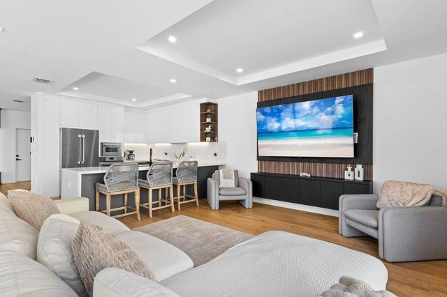 705 SW 8th Terrace, Fort Lauderdale, FL 33315