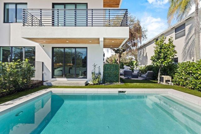 705 SW 8th Terrace, Fort Lauderdale, FL 33315