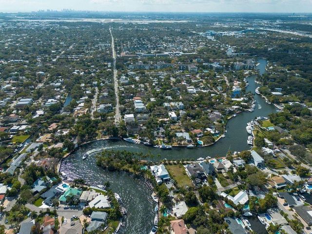 705 SW 8th Terrace, Fort Lauderdale, FL 33315