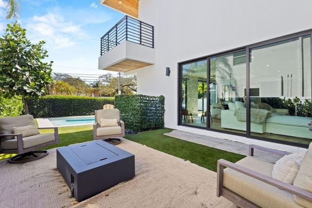 705 SW 8th Terrace, Fort Lauderdale, FL 33315