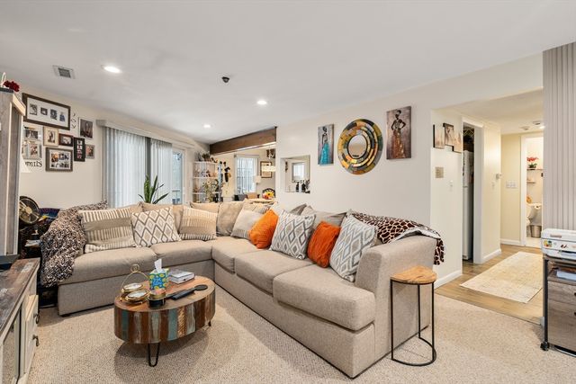 55 Brian Dr G, Stoughton, MA 02072