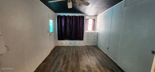 19225 N CAVE CREEK Road 65, Phoenix, AZ 85024