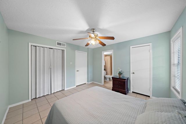 3224 Timmons Lane 135, Houston, TX 77027