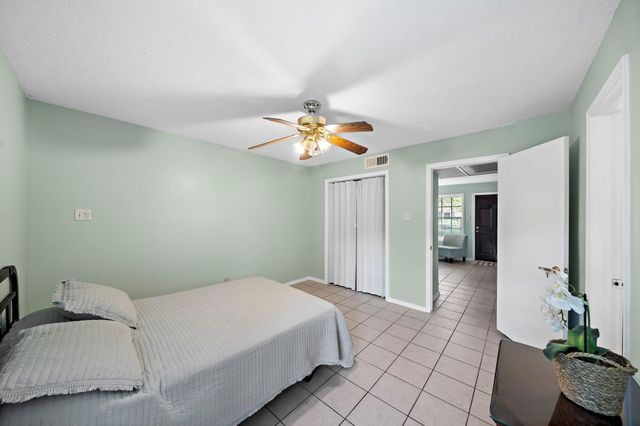 3224 Timmons Lane 135, Houston, TX 77027
