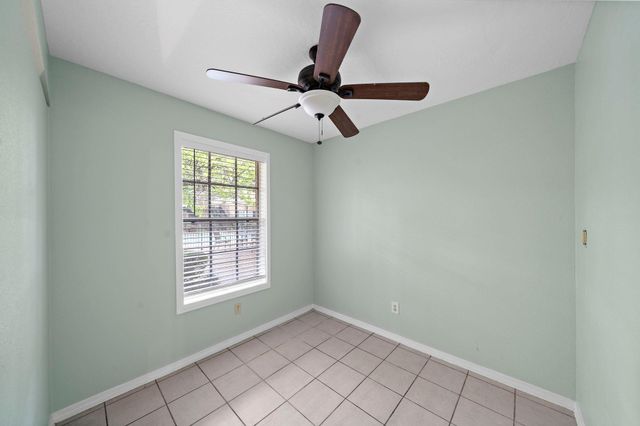 3224 Timmons Lane 135, Houston, TX 77027