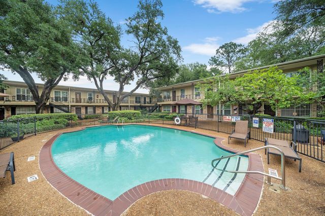 3224 Timmons Lane 135, Houston, TX 77027