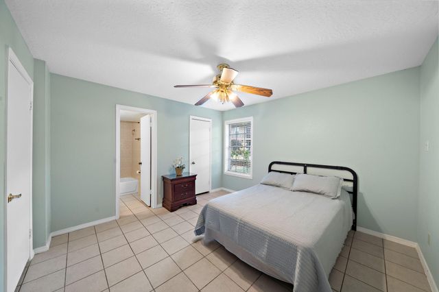 3224 Timmons Lane 135, Houston, TX 77027