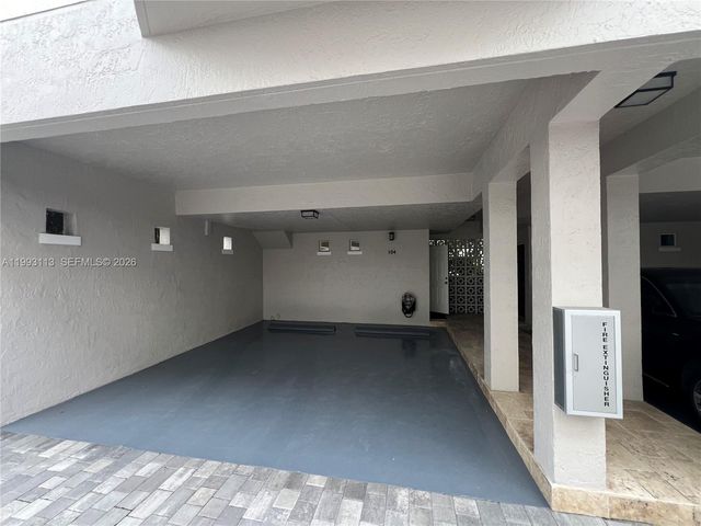 261 Navarre Ave A-4, Coral Gables, FL 33134