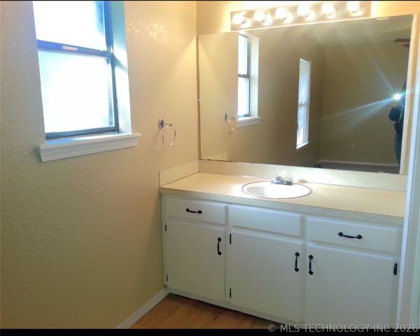 10630 E 113TH N Street North, Owasso, OK null