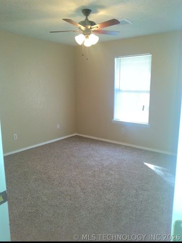10630 E 113TH N Street North, Owasso, OK null