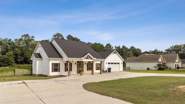 1625 National Road, Dothan, AL 36303