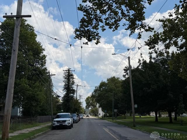 2005 E 5th Street, Dayton, OH 45403