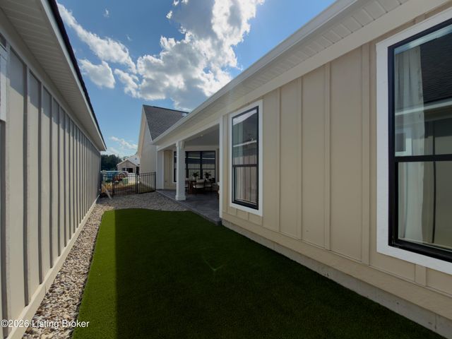 11717 Meadowstone Trail, Louisville, KY 40291