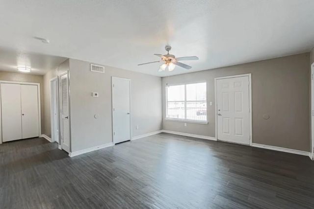 11111 W Montgomery Road 522, Houston, TX 77088