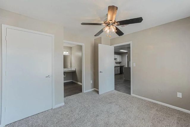 11111 W Montgomery Road 522, Houston, TX 77088