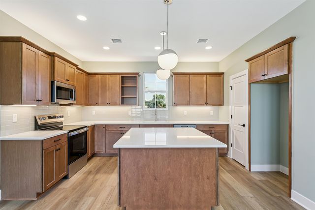 4516 N Harborside St., Wichita, KS 67204