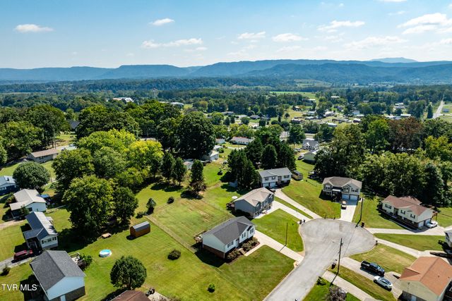 203 Falconview Drive, Church Hill, TN 37642