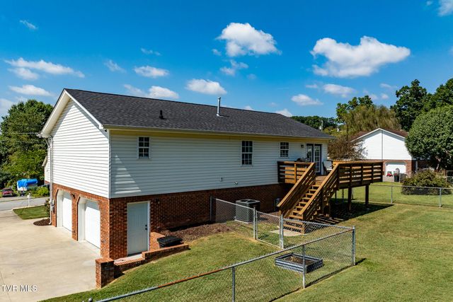 203 Falconview Drive, Church Hill, TN 37642