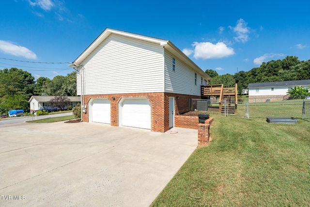 203 Falconview Drive, Church Hill, TN 37642