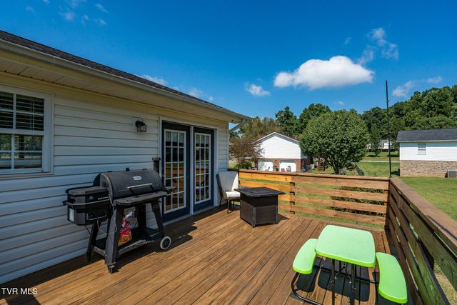 203 Falconview Drive, Church Hill, TN 37642