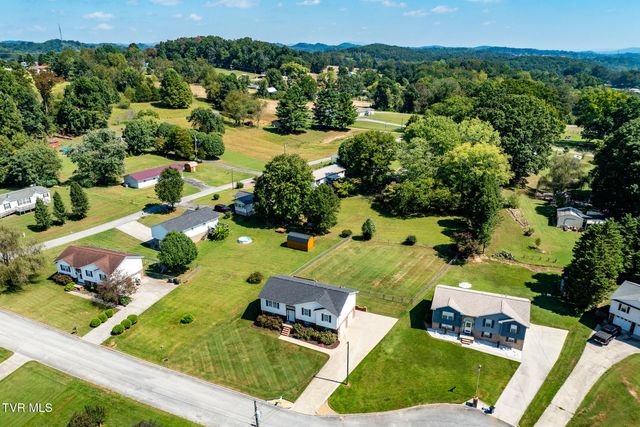 203 Falconview Drive, Church Hill, TN 37642