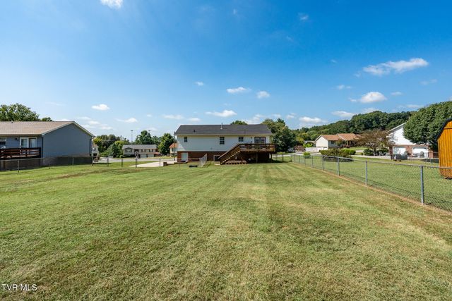 203 Falconview Drive, Church Hill, TN 37642