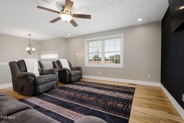 203 Falconview Drive, Church Hill, TN 37642