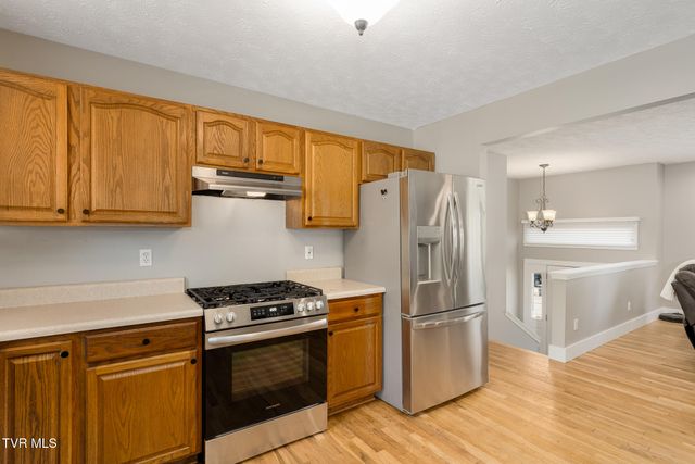 203 Falconview Drive, Church Hill, TN 37642