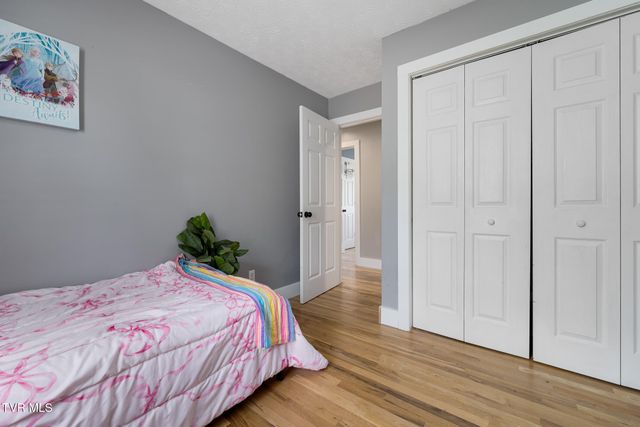 203 Falconview Drive, Church Hill, TN 37642