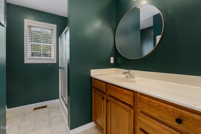 203 Falconview Drive, Church Hill, TN 37642