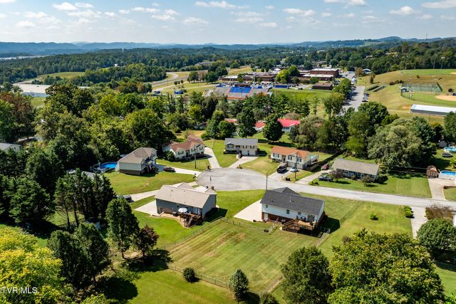 203 Falconview Drive, Church Hill, TN 37642