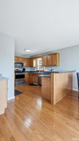 5021 Clovedale Drive, Woodburn, IN 46797