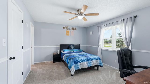 5021 Clovedale Drive, Woodburn, IN 46797