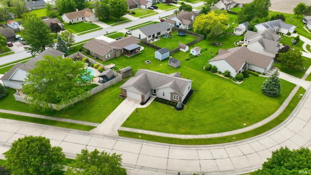 5021 Clovedale Drive, Woodburn, IN 46797