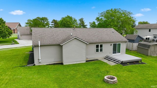 5021 Clovedale Drive, Woodburn, IN 46797
