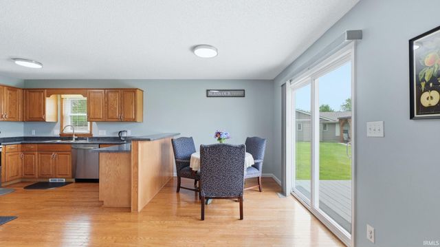 5021 Clovedale Drive, Woodburn, IN 46797