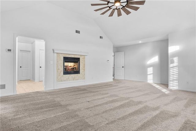 1409 SE Woodbine Drive, Blue Springs, MO 64014