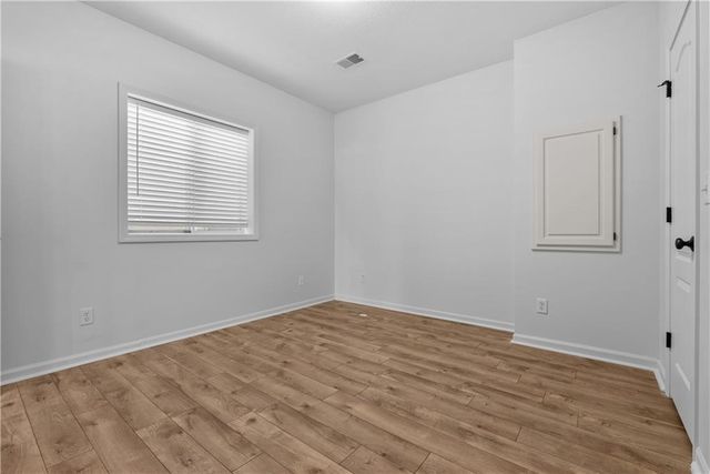 1409 SE Woodbine Drive, Blue Springs, MO 64014