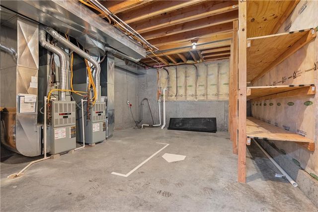 1409 SE Woodbine Drive, Blue Springs, MO 64014